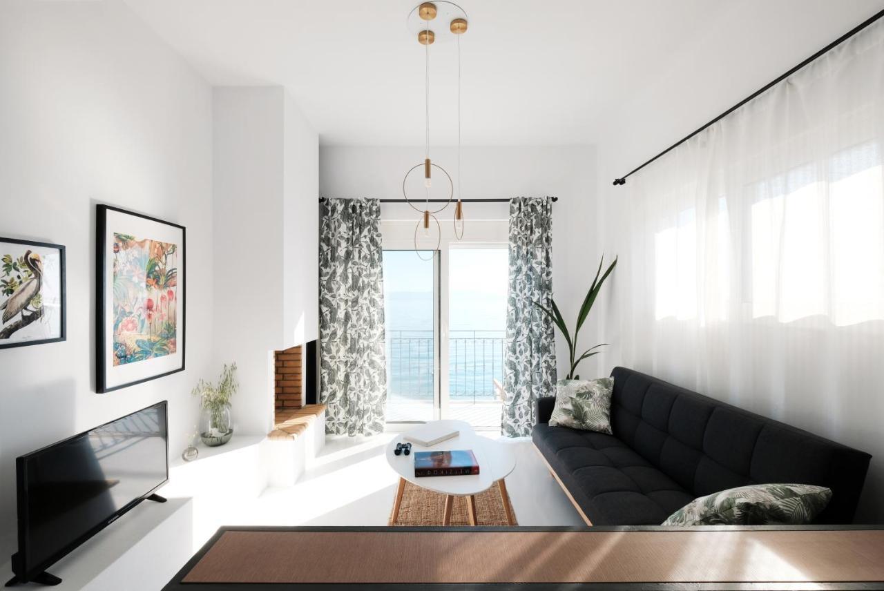 Villa Zen Minimal Luxury Housing Tyros Exterior foto